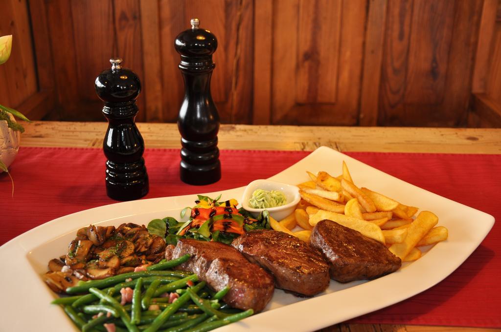 Steakhouse & Pension Crazy Horse Зуль Екстер'єр фото